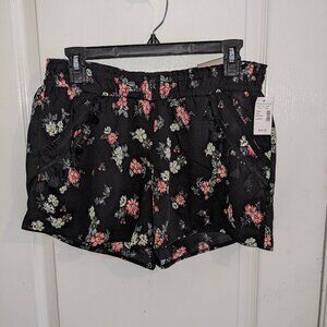 Maurices NWT Floral Shorts w/Tassel Detail Sz L